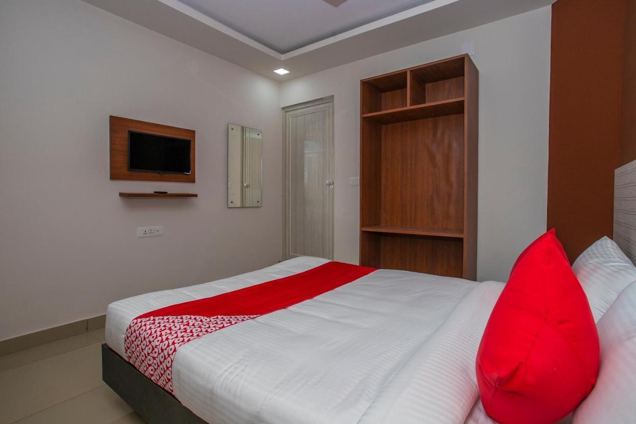 Hotel O Varcity Phi Premium Pavilion ,Above Hdfc Bank ,Near Anjaneya Temple Madiwala, Hosur Main R Бангалор Экстерьер фото