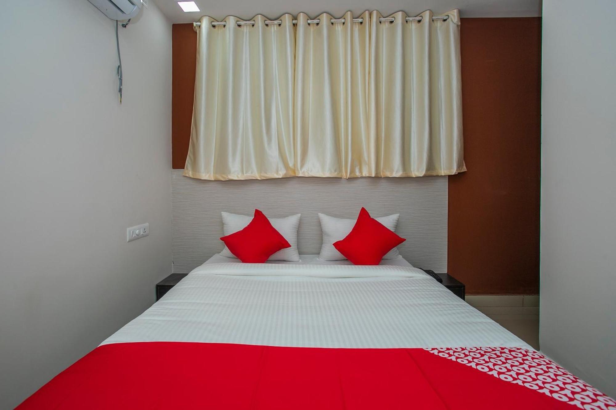Hotel O Varcity Phi Premium Pavilion ,Above Hdfc Bank ,Near Anjaneya Temple Madiwala, Hosur Main R Бангалор Экстерьер фото