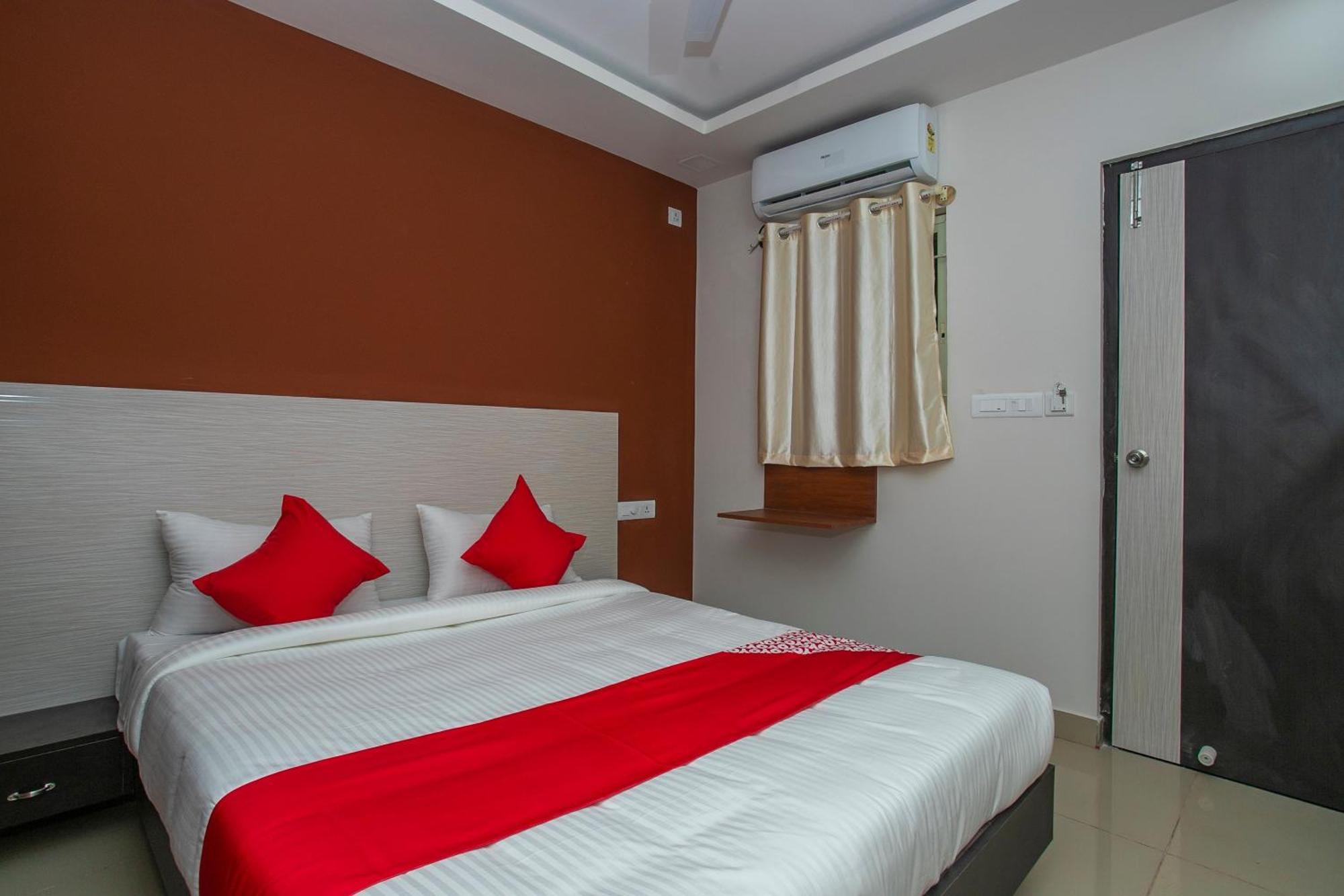 Hotel O Varcity Phi Premium Pavilion ,Above Hdfc Bank ,Near Anjaneya Temple Madiwala, Hosur Main R Бангалор Экстерьер фото
